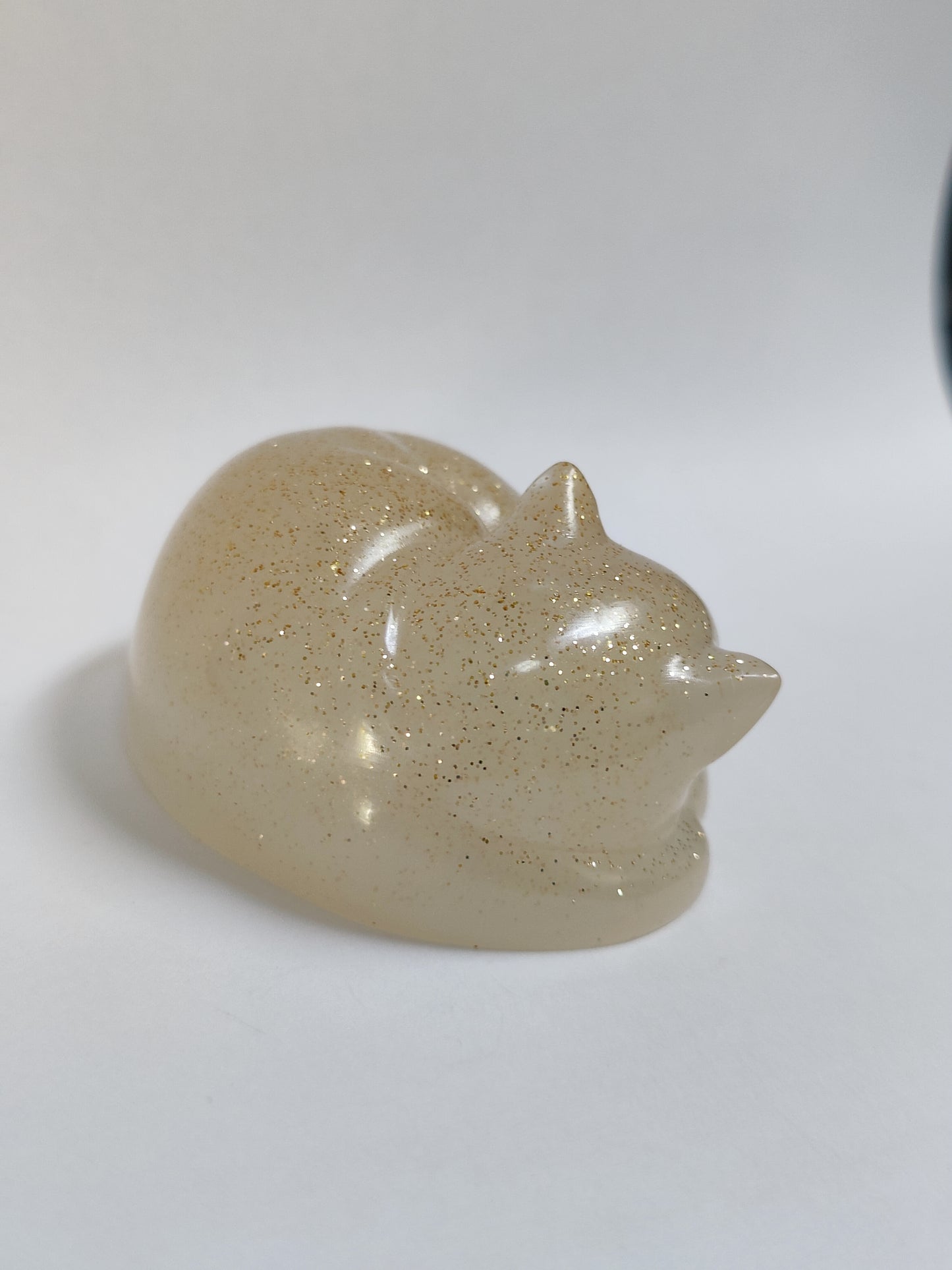 Ikiunta Uinuva kissapatsas, vaalea beige