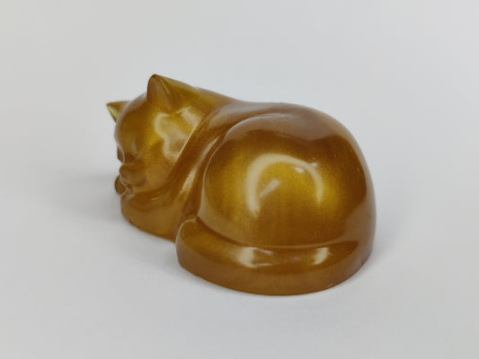 Ikiunta Uinuva kissapatsas, kulta