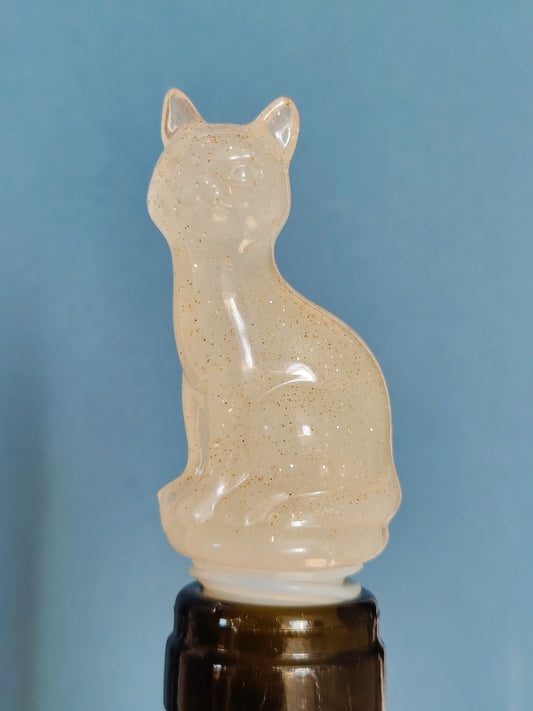 Viinipullon korkki, beige kissa